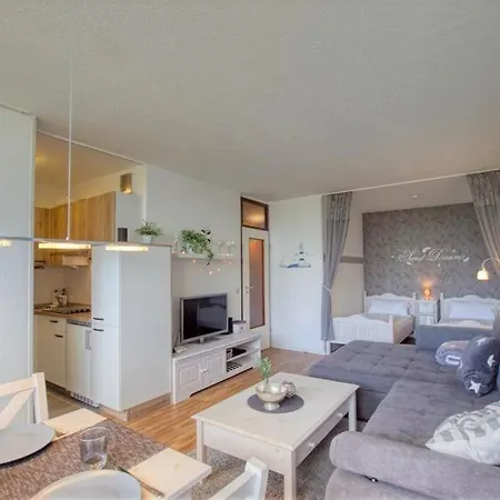 - Haus O, App 0o0408 Appartement